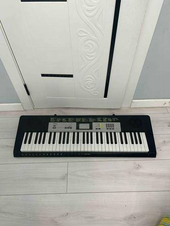 Синтезатор Casio lk135