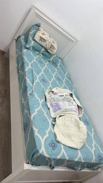 Отдам кровать в разборе 200х90 без матраса