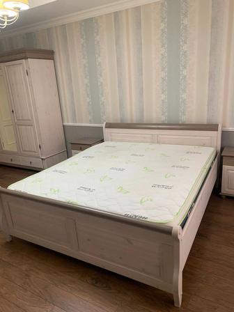 Продам 3 кровати с матрасом, размеры 200 на 160, и одна 200 на 180