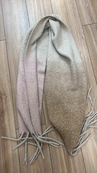 Продам шарф pull bear