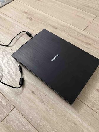 Canon CanoScan LIDE400