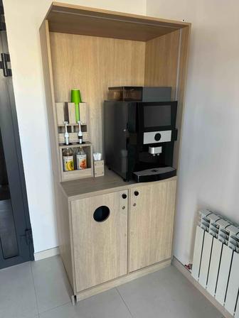 Продам Мебель для кофейной зоны