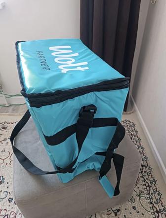 Продам термо сумку wolt большой