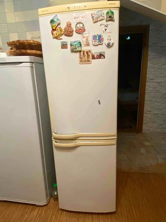 Продам холодильник