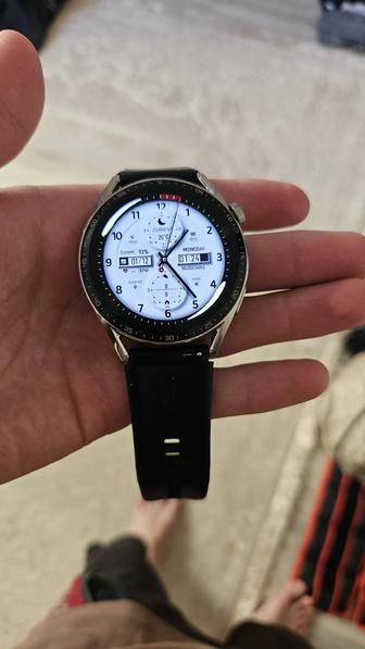 Смарт-часы Huawei Watch