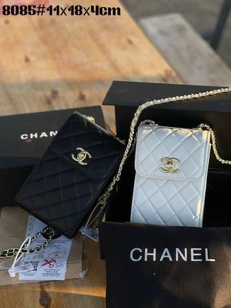 Сумка Chanel в фирменной подарочной коробке