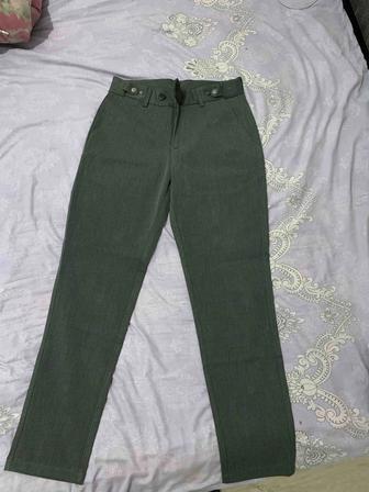 Брюк и рубашка