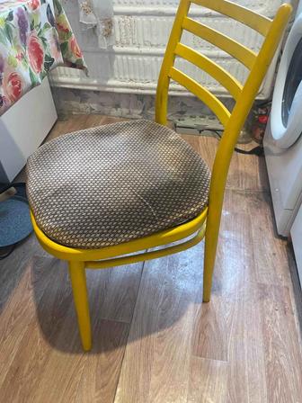 Продам стулья антиквариант чехословакия