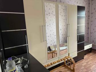 Шифоньер, комод, 2 тумбочки