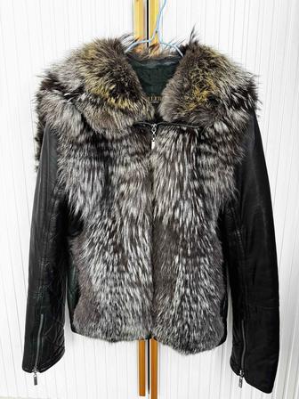 Демисезонная куртка