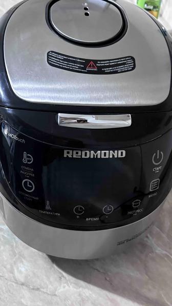 Продается мультиварка Redmond
