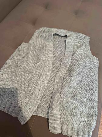 Теплая жилетка