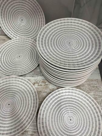 Тарелки 18-штук