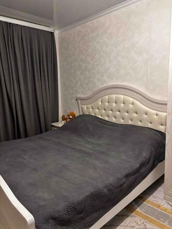 Продам спальный гарнитур