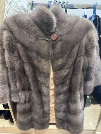 Продам норковую шубу