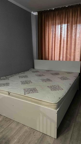 Двухспальная кровать