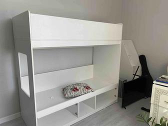 Продам детскую двуярусную кровать