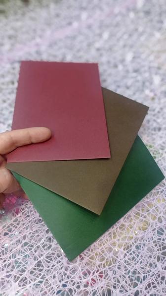 Конверты черный, красный, бордовый, коричневый и зеленый цвет