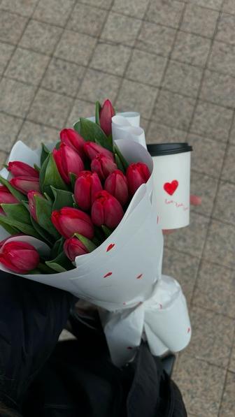 Букеты из тюльпан к 8 марта