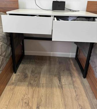 Продам стол