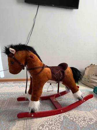 Продам качалка лошадь Новая нам подарили Сына не играется по этому продаю