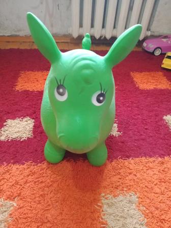 Ослик отдам за шоколадку плиточную Казахстан