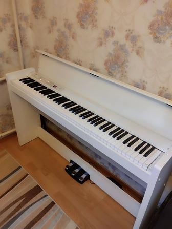 Цифровое пианино Korg LP-380