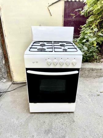 Продам газ плиту 5ти камфорная