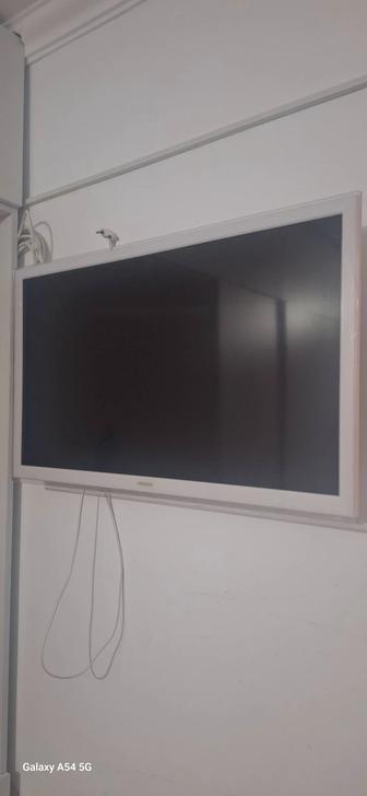 Телевизор самсунг смарт жағдайы жақсы сатылады