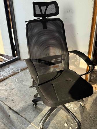 Продам офисное кресло