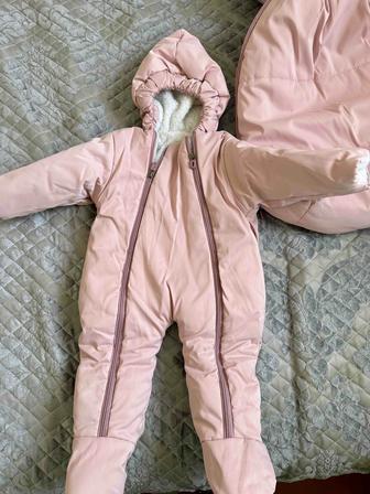 Конверт с комбинезоном для новорожденных.