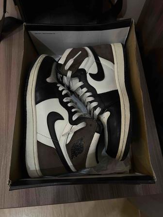 Nike Air Jordan 1 Retro High Dark Mocha