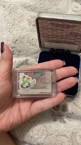 Продам серебряную монету 100 тенге