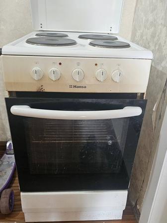 Продам плитуHansa, б/у в хорошем состоянии. 2 из 4 конфорки рабочие,