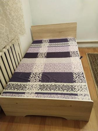 Кровать полуторка
