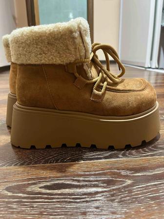 Зимние ботинки женские