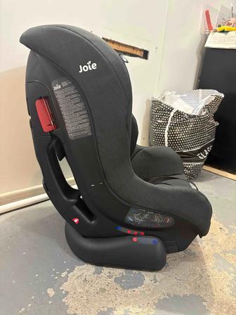 Автокресло Joie