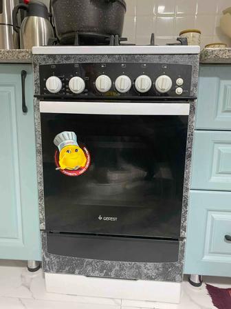 Продам газ плиту