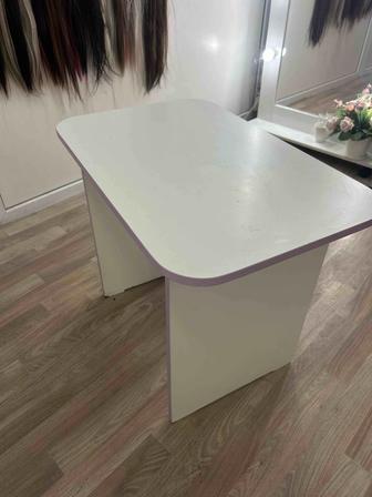 Журнальный столик