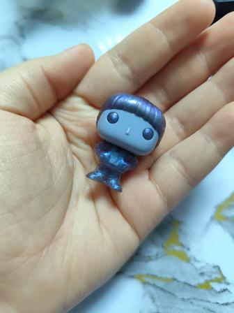 Фигурки из Kinder Joy Stranger Things