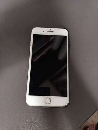 Продам айфон 8plus
