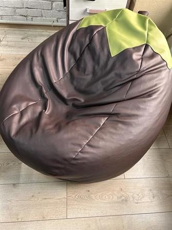 Продам 4 пуфика