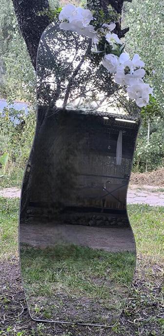 Продам напольное зеркало
