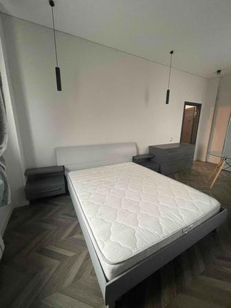 Продам спальный гарнитур