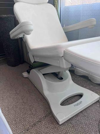 Кресло-кушетка для салона