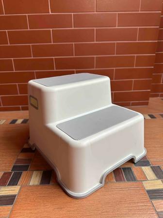 Ступенька для малышей