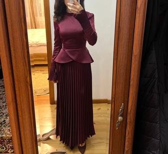 Платья
