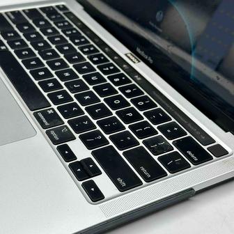 MacBook Pro 13 M1 8GB RAM 512GB SSD Touch Bar