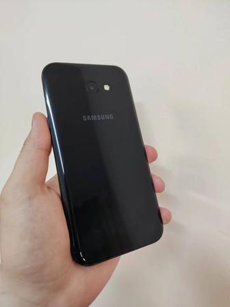 Samsung A7 32гб черный