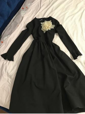Черное платье